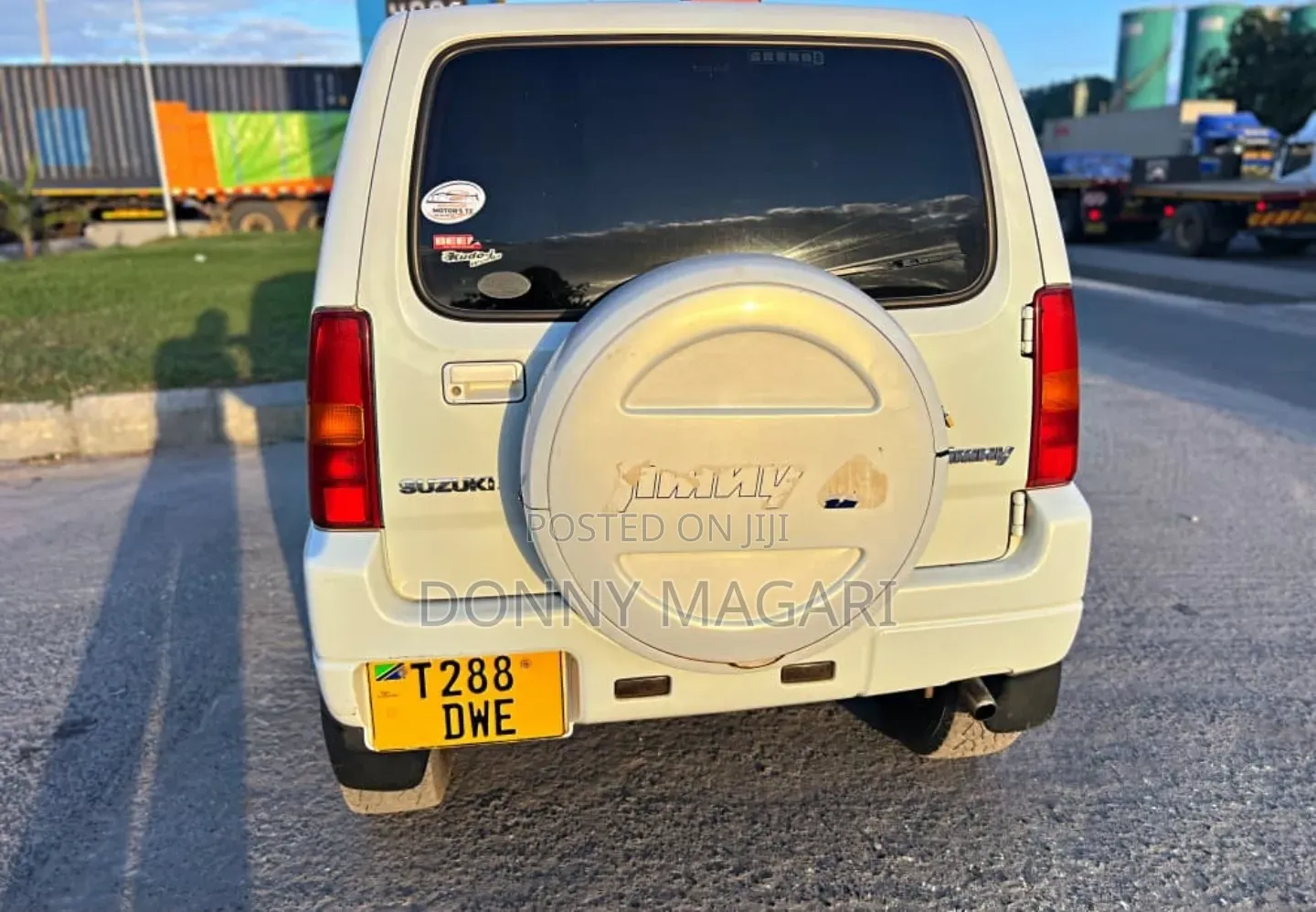 Suzuki Jimny 2000 White