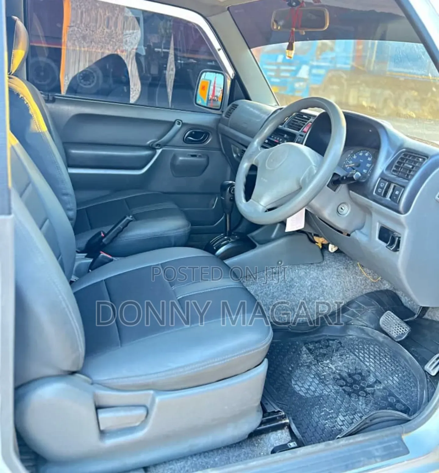 Suzuki Jimny 2000 White