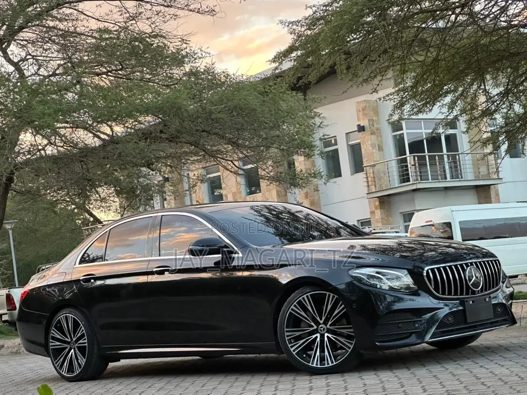 Mercedes-Benz C-Class 2017 Black