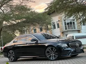 Mercedes-Benz C-Class 2017 Black