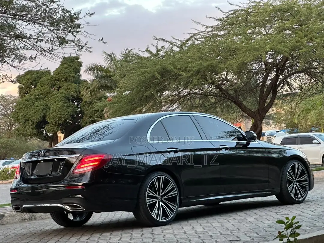 Mercedes-Benz C-Class 2017 Black