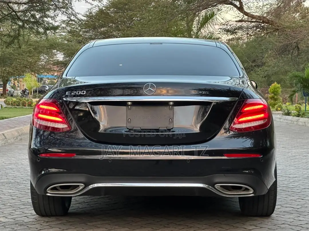 Mercedes-Benz C-Class 2017 Black