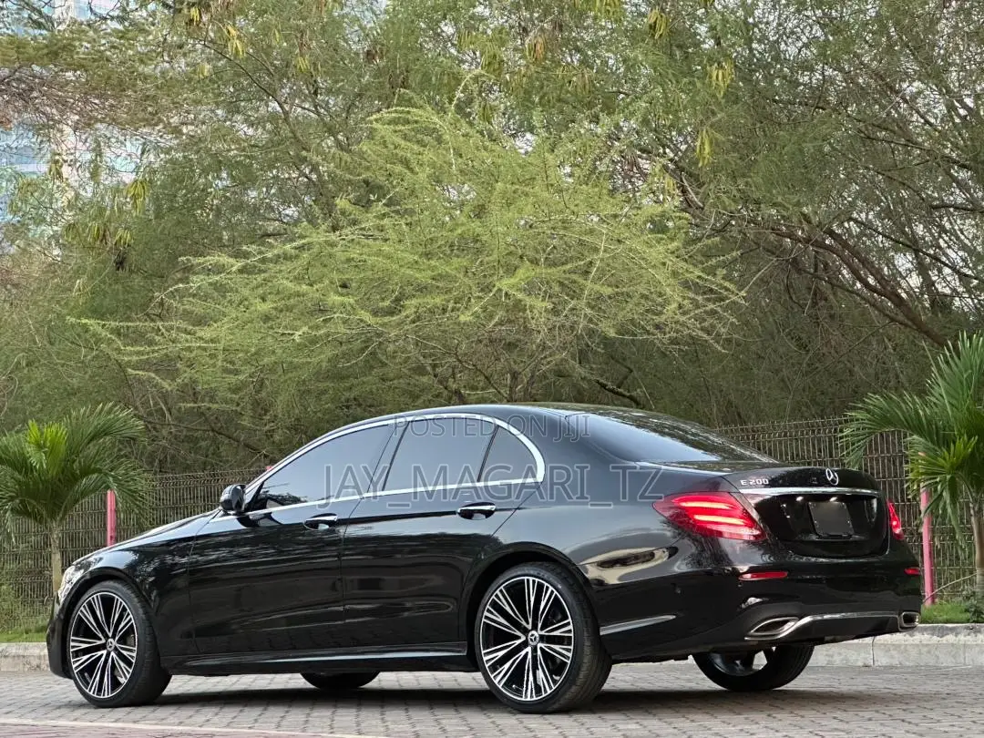 Mercedes-Benz C-Class 2017 Black