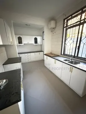 5bdrm House in Morocco, Kinondoni for rent