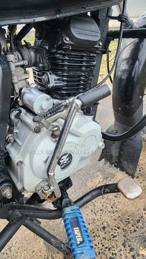 Bajaj Boxer 125 2022 Black