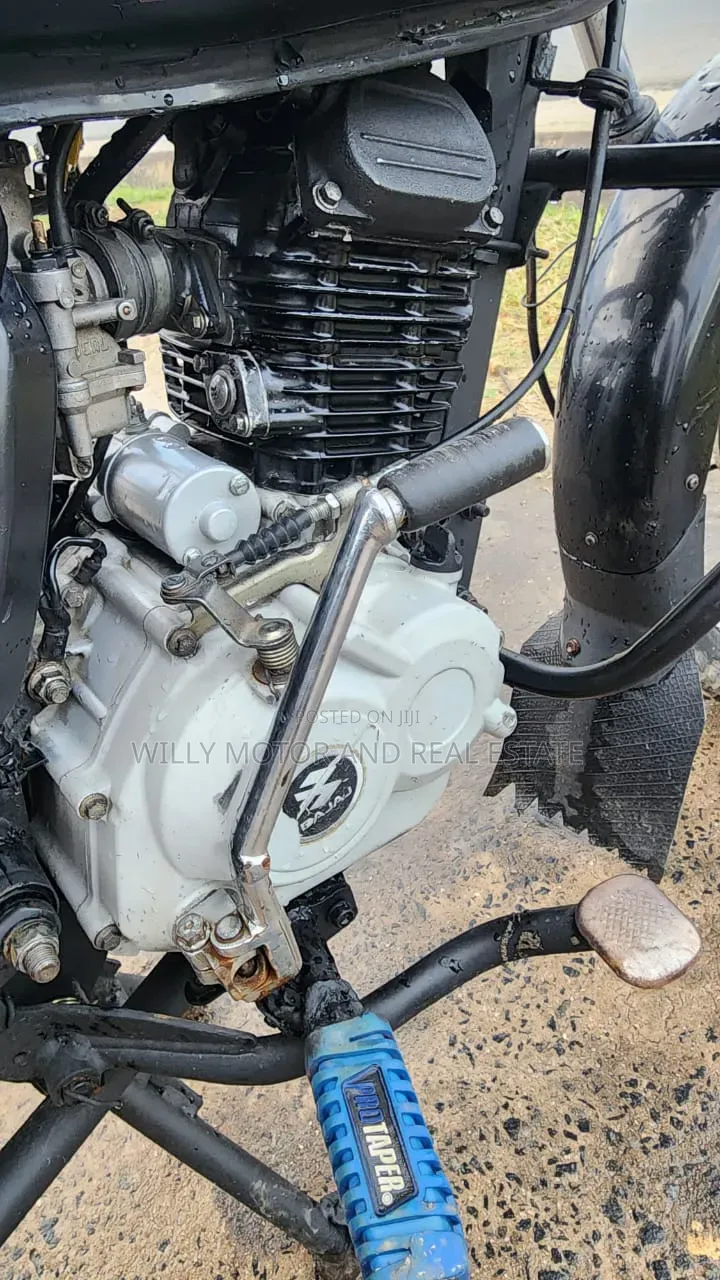 Bajaj Boxer 125 2022 Black