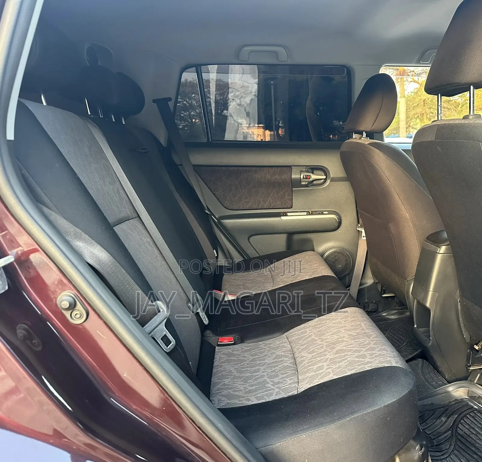 Toyota Corolla Rumion 2010 Brown