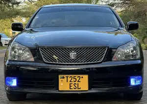Toyota Crown 2004 Black