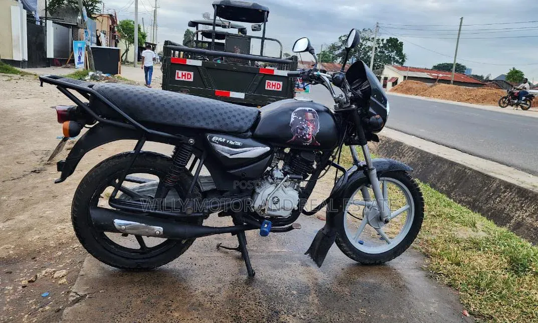 Bajaj Boxer 125 2022 Black