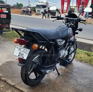 Bajaj Boxer 125 2022 Black