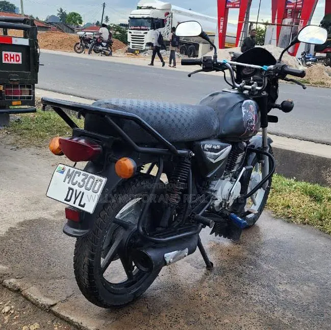 Bajaj Boxer 125 2022 Black