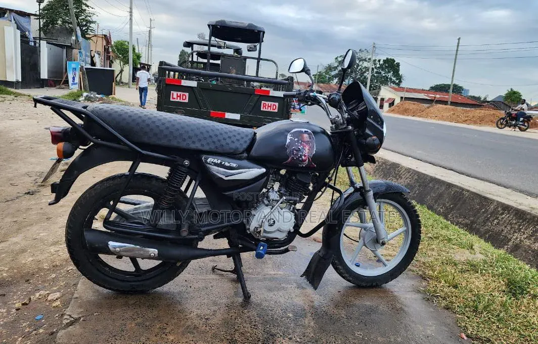 Bajaj Boxer 125 2022 Black