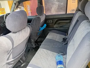 Toyota Land Cruiser Prado 2000 White