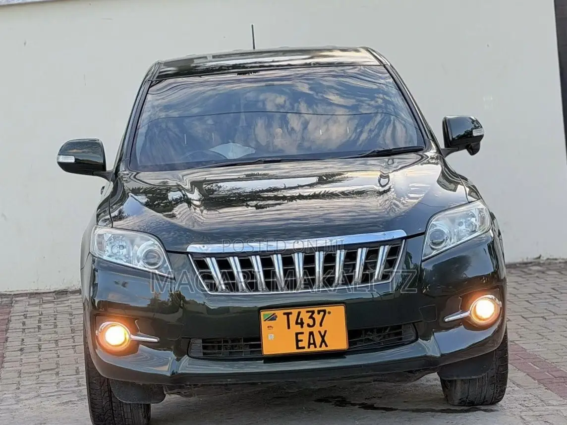 Toyota Vanguard 2010 Green