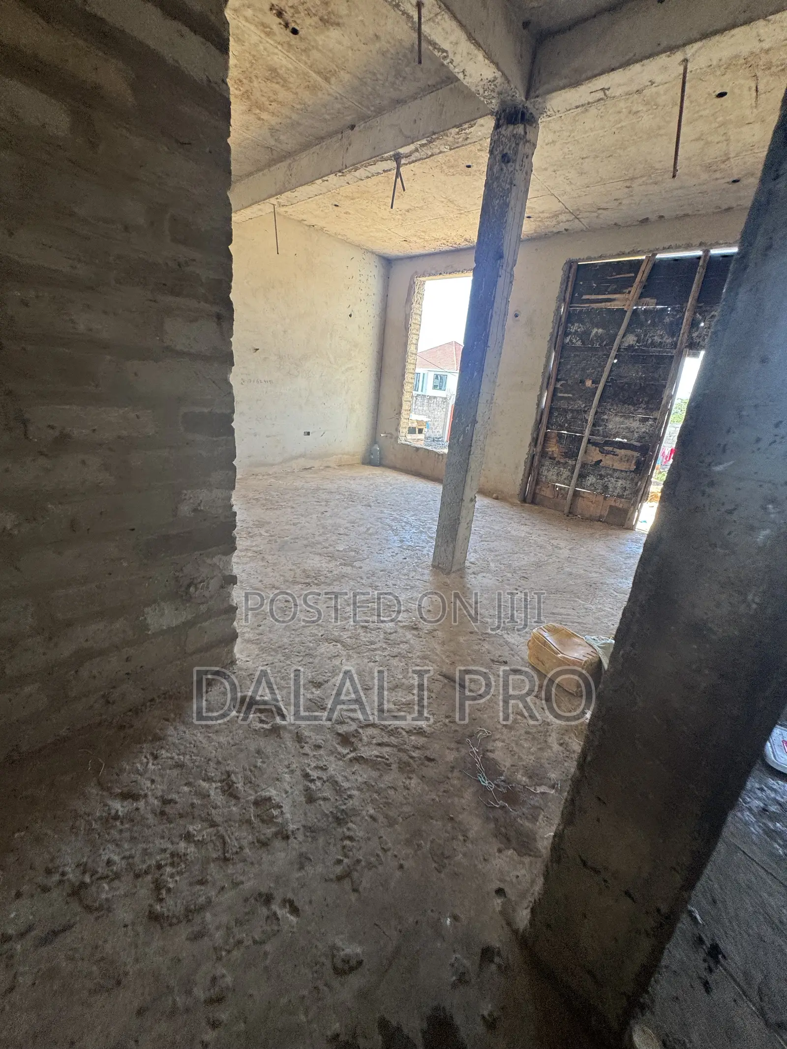 5bdrm House in Kigamboni for sale