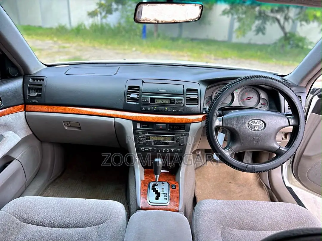 Toyota Mark II 2003 White