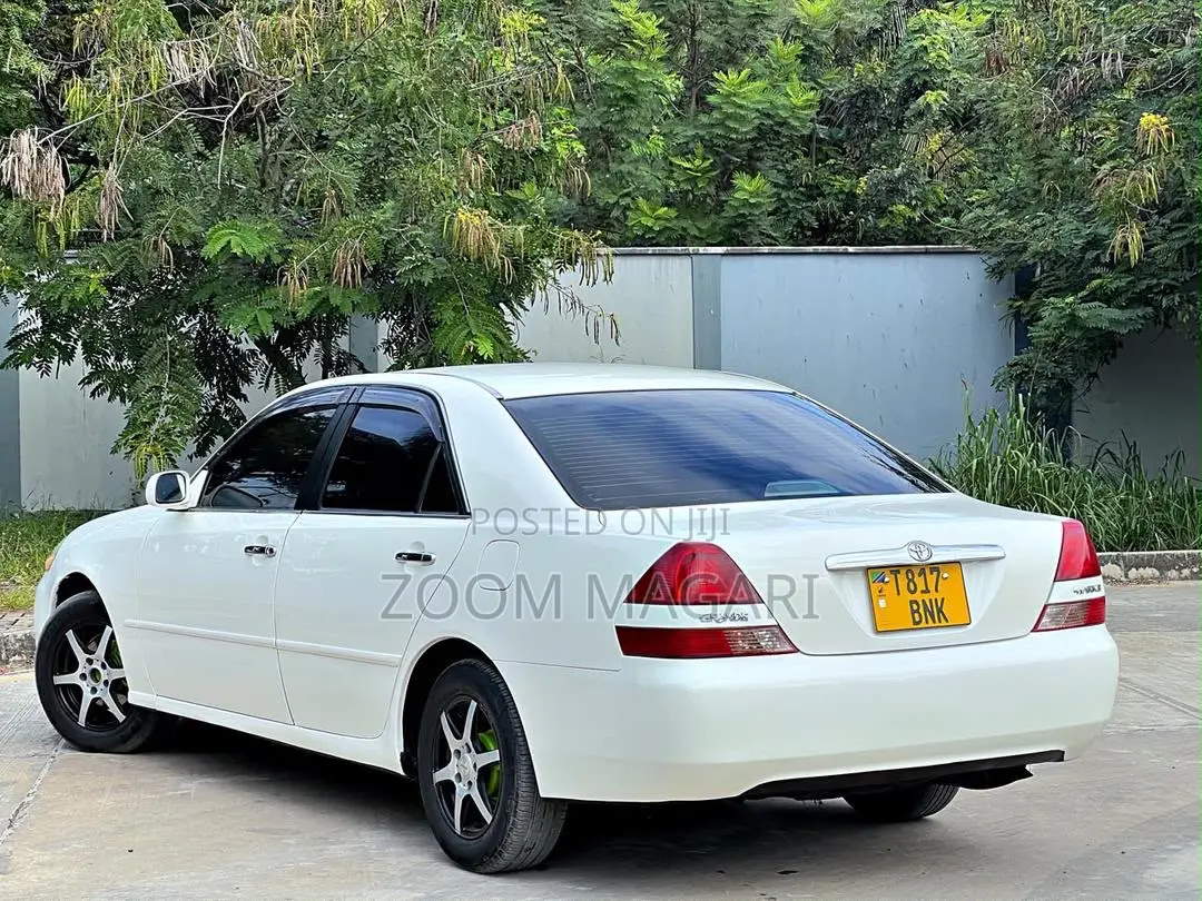 Toyota Mark II 2003 White