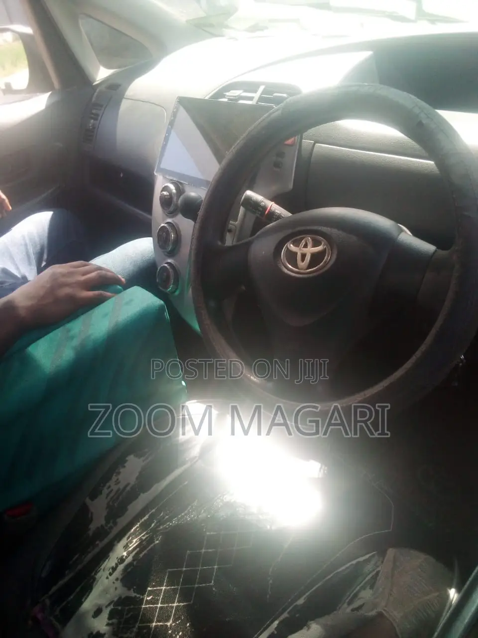 Toyota Ractis 2006 Gray
