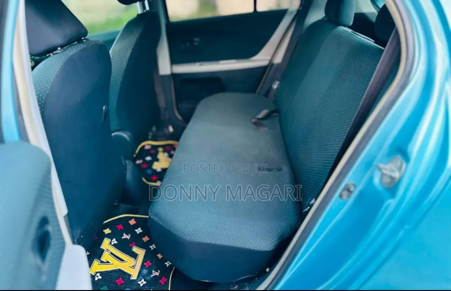 Toyota Vitz 2004 Blue