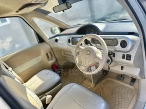 Toyota Porte 2006 Silver