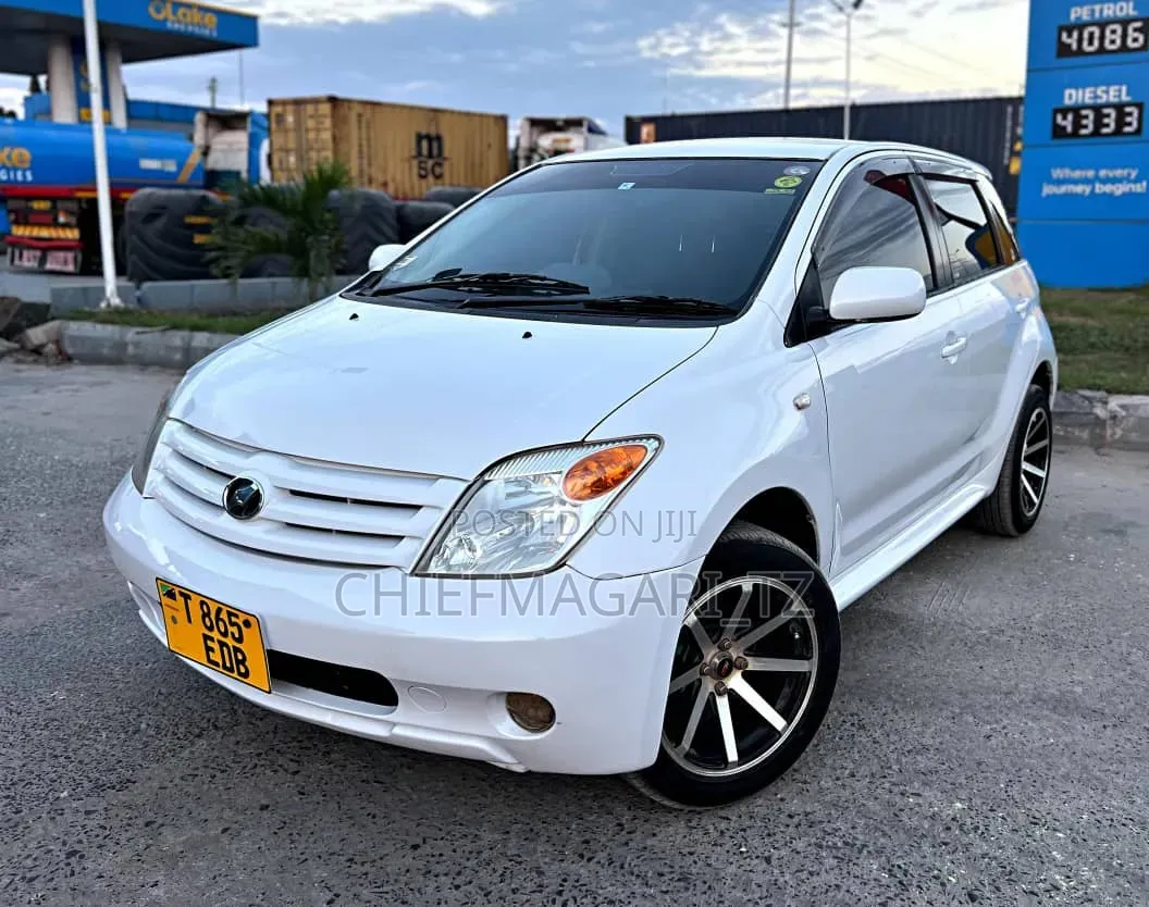 Toyota IST 2005 Pearl