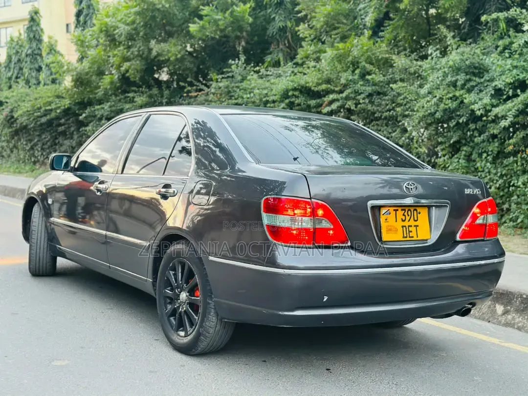 Toyota Brevis 2003 Gray