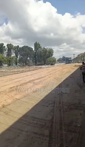 6 Acres Yard Inauzwa Vingunguti Nyerere Road