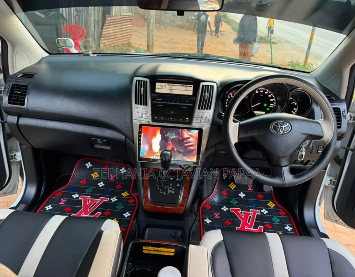Toyota Harrier 2009 White