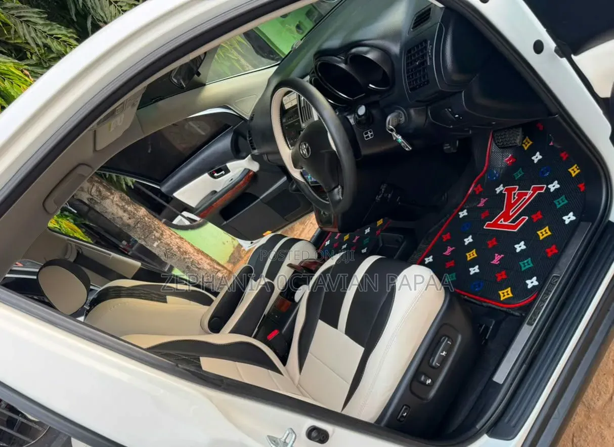 Toyota Harrier 2009 White