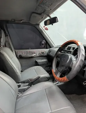 Toyota RAV4 1999 Silver