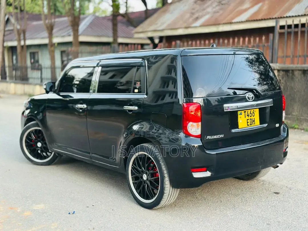 Toyota Rumion 1.5 FWD 2021 Black