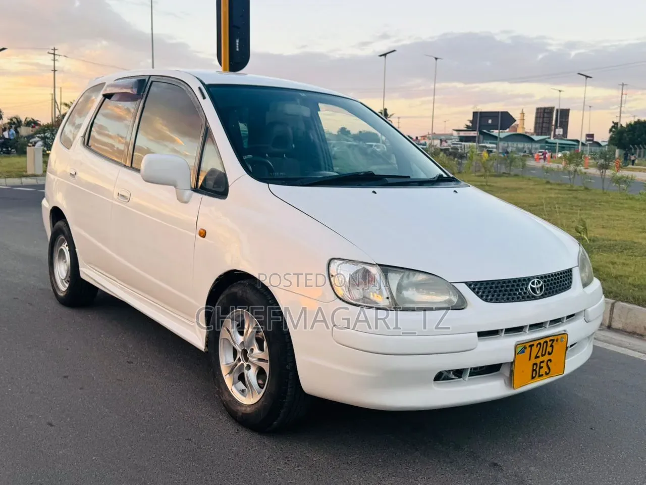 Toyota Corolla Spacio 2001 Pearl