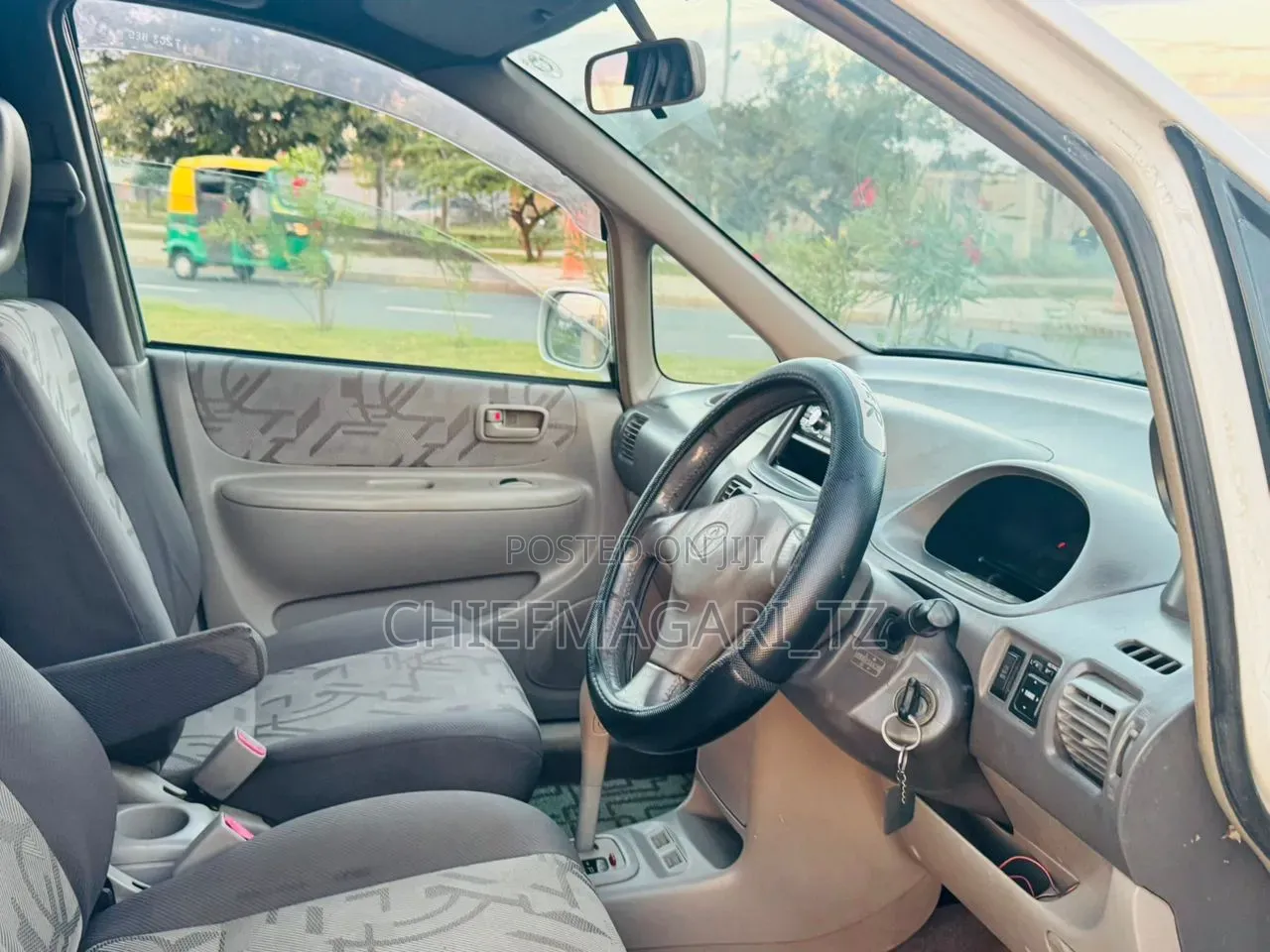 Toyota Corolla Spacio 2001 Pearl