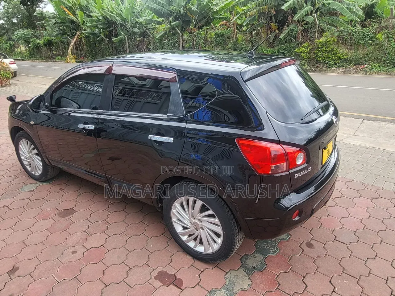 Nissan Dualis 2011 Black