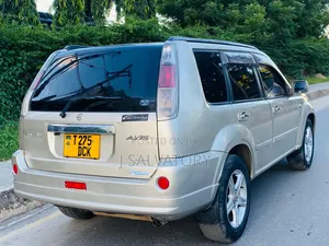 Nissan X-Trail 2005 Gold