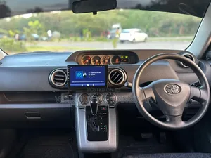 Toyota Corolla Rumion 2010