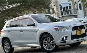 Mitsubishi RVR 2010 White