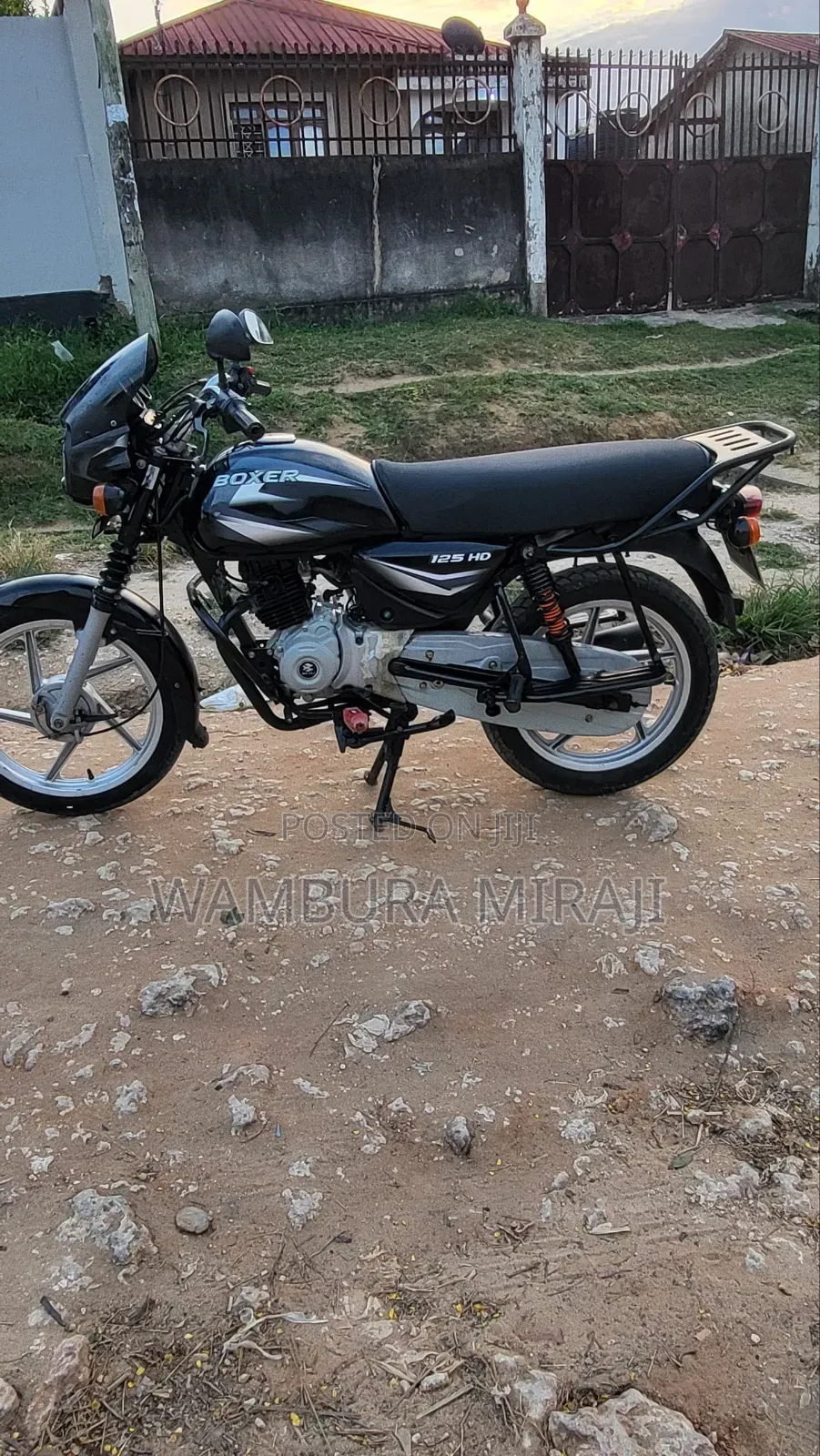 New Bajaj Boxer 125 2025 Black