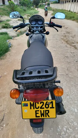 New Bajaj Boxer 125 2025 Black