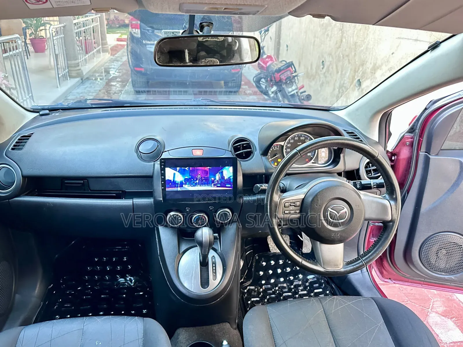 Mazda Demio 2011