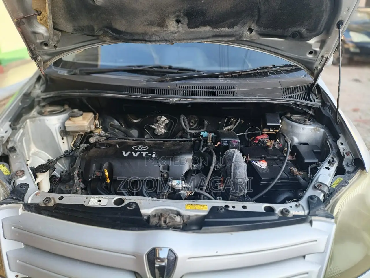 Toyota IST 2002 Silver