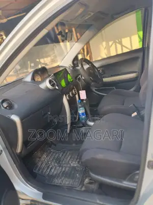 Toyota IST 2002 Silver