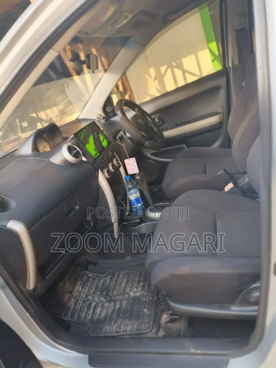 Toyota IST 2002 Silver