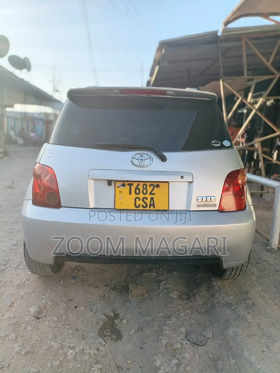 Toyota IST 2002 Silver