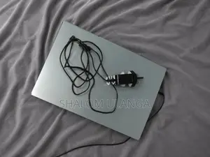 Laptop Asus VivoBook X540SA 4GB Intel HDD+SSD 500GB
