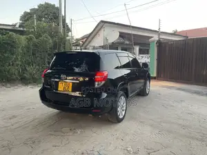 Toyota Vanguard 2012 Black