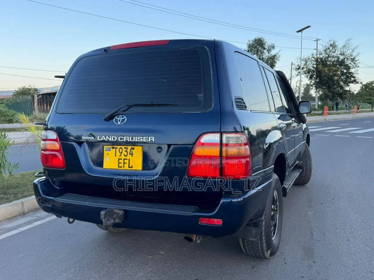 Toyota Land Cruiser 2006 Blue