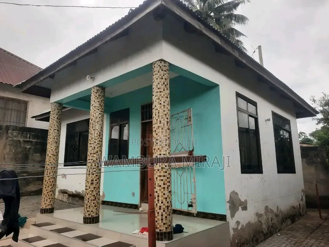 4bdrm Bungalow in Nyumbaon, Temeke for sale