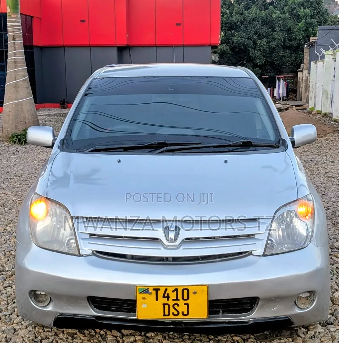 Toyota IST 2004 Silver