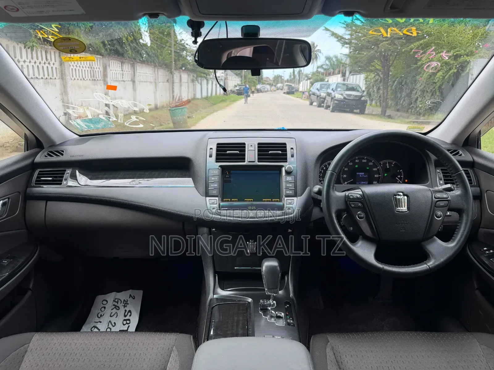 Toyota Crown 2010 Black